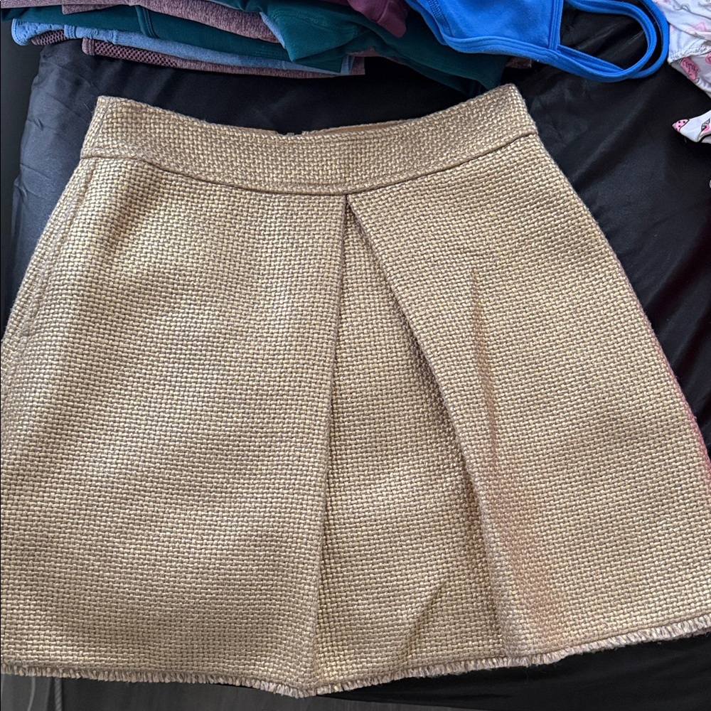 Elegant Banana Republic Gold Women's Skirt